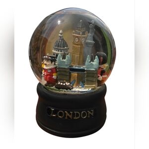 Glass London Souvenir Snow Globe with 3.5" Diameter Black Base